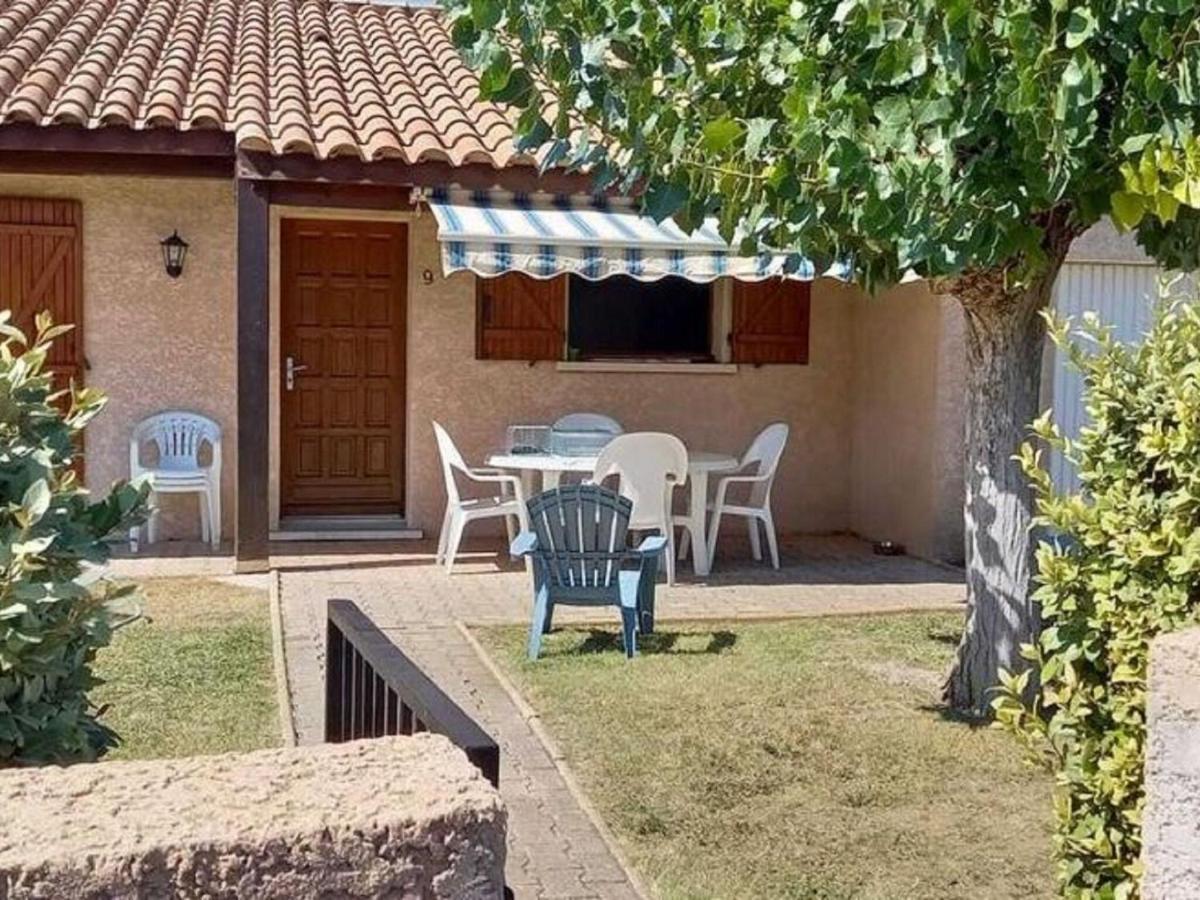 Pretty Villa With Above Ground Pool Saint-Genies-de-Fontedit Exterior photo